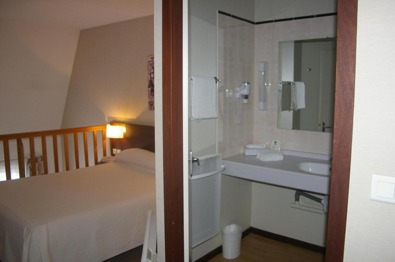 Hotel De L'Abbaye Des Premontres Pont-a-Mousson Ruang foto
